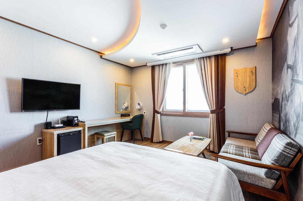 Rex Hotel Seogwipo Exteriör bild